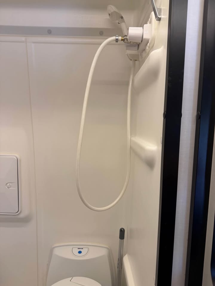 2020 Winnebago Revel 44E in Denver, CO (photo 8) — photo 8