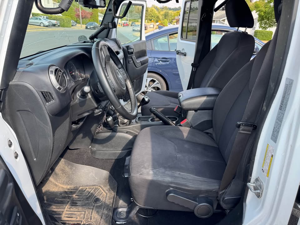 2017 Jeep Wrangler Unlimited · Sport S Sport Utility 4D in Marysville, WA (photo 8) — photo 8