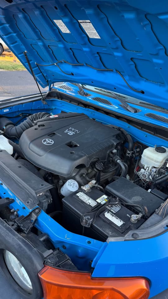 2007 Toyota FJ Cruiser · Sport Utility 2D in Denver, CO (photo 8) — photo 8