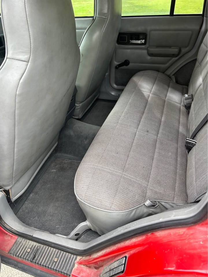 1996 Jeep Cherokee Sport XJ, 5sp, loaded in Nampa, ID (photo 8) — photo 8