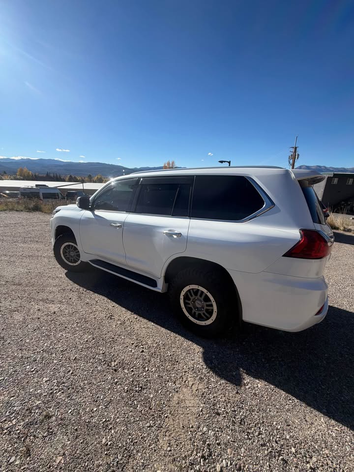 2019 Lexus LX · LX 570 Sport Utility 4D in Jackson, WY (photo 8) — photo 8