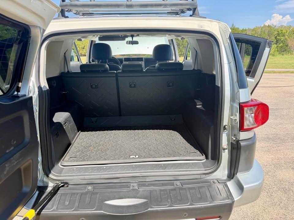 2007 Toyota FJ Cruiser · Sport Utility 2D in Leander, TX (photo 8) — photo 8