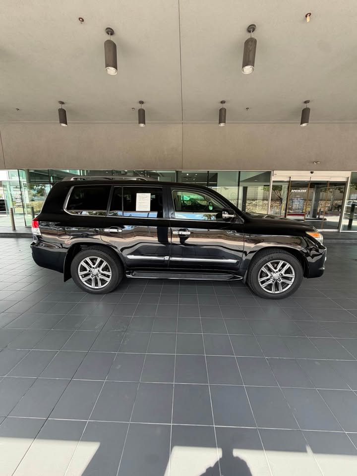2014 Lexus LX · LX 570 Sport Utility 4D in San Antonio, TX (photo 8) — photo 8