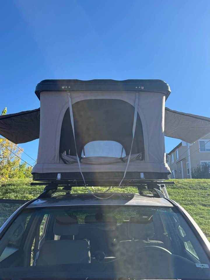 Roofnest Hard Shell Rooftop Tent in Colorado Springs, CO (photo 8) — photo 8