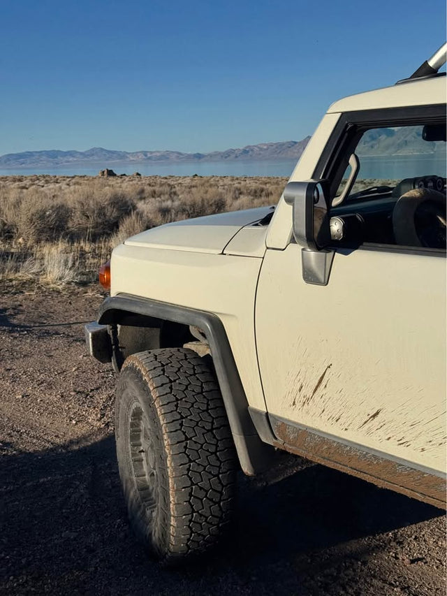2012 Toyota FJ Cruiser · Sport Utility 2D — photo 3