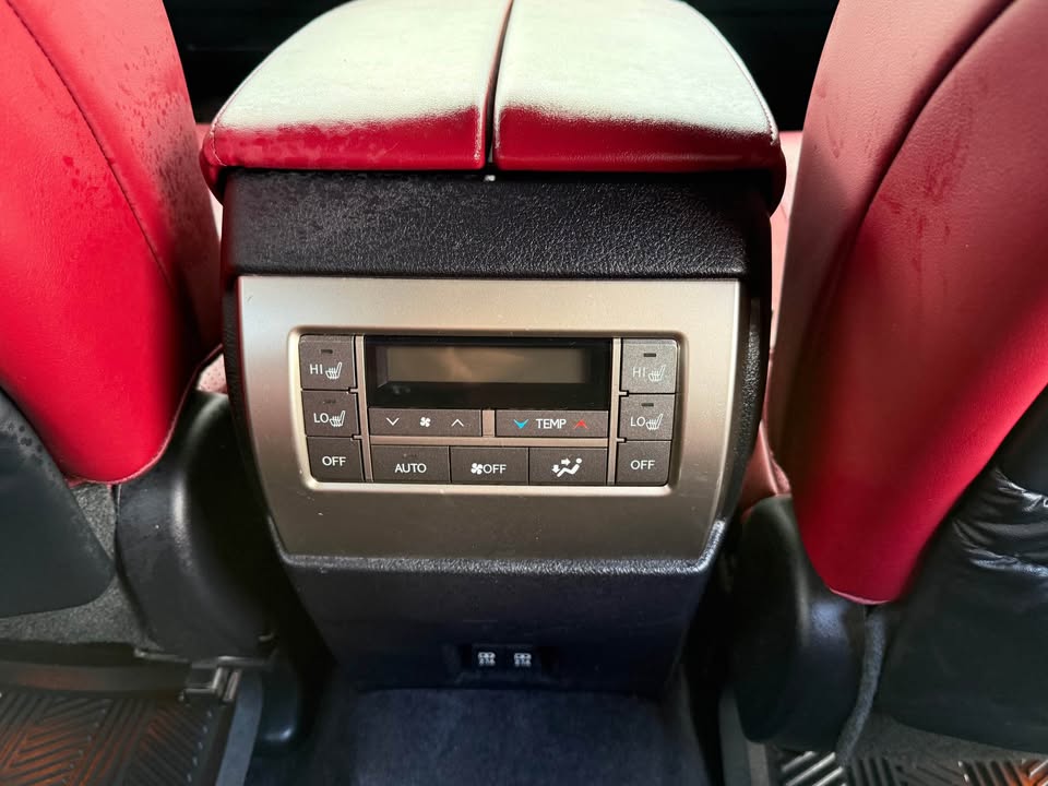 2020 Lexus GX in Toronto, ON (photo 11)
