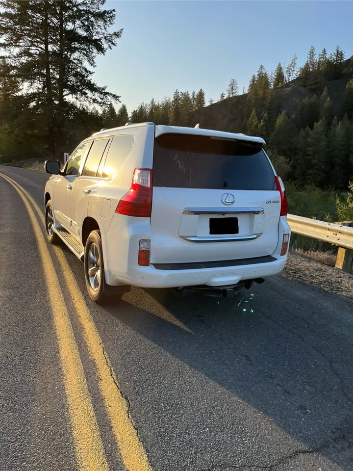 2013 Lexus GX · GX 460 Premium Sport Utility 4D in Valleyford, WA (photo 3) — photo 3
