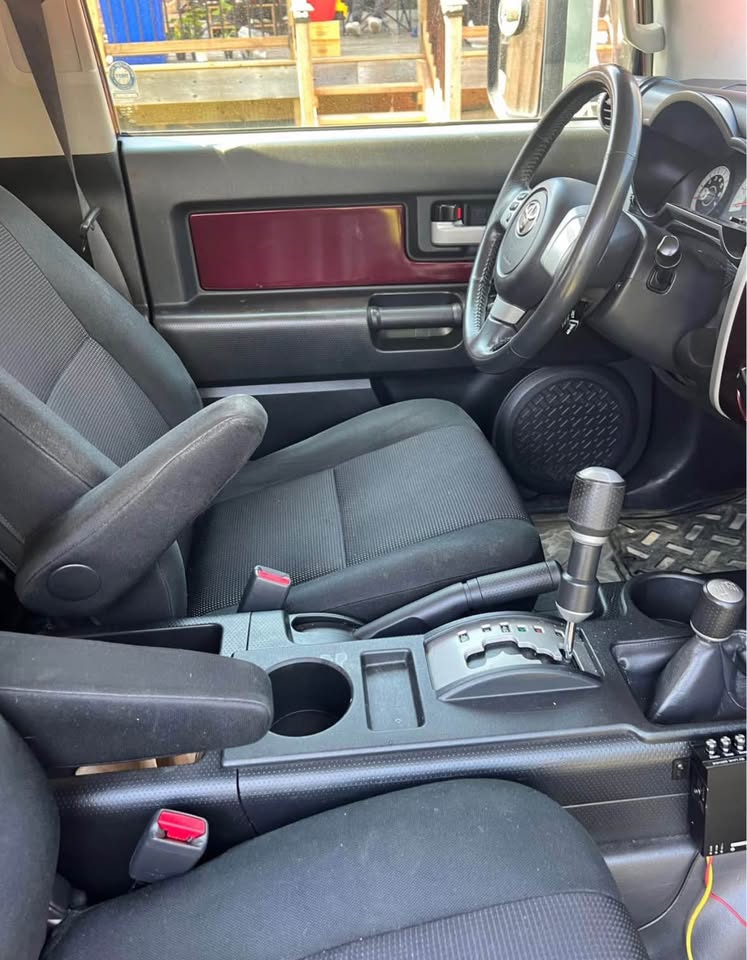 2007 Toyota FJ Cruiser in Waterloo, ON (photo 11)