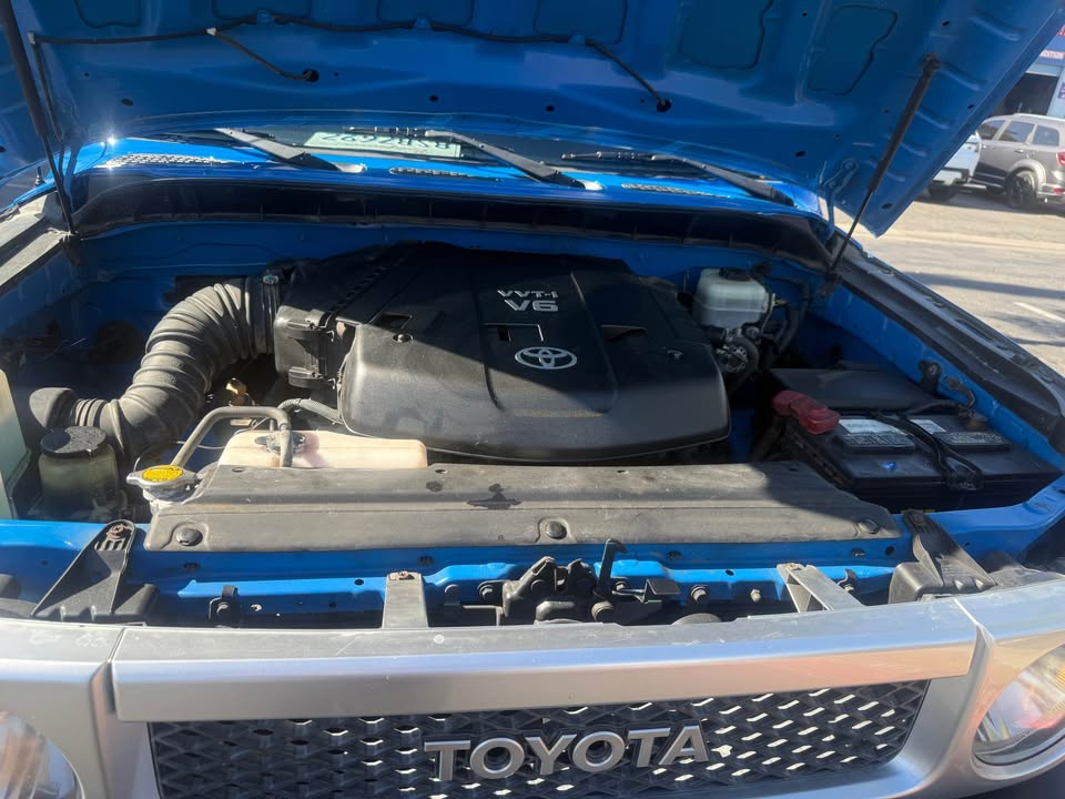 2007 Toyota FJ Cruiser · Sport Utility 2D in Garden Grove, CA (photo 4) — photo 4