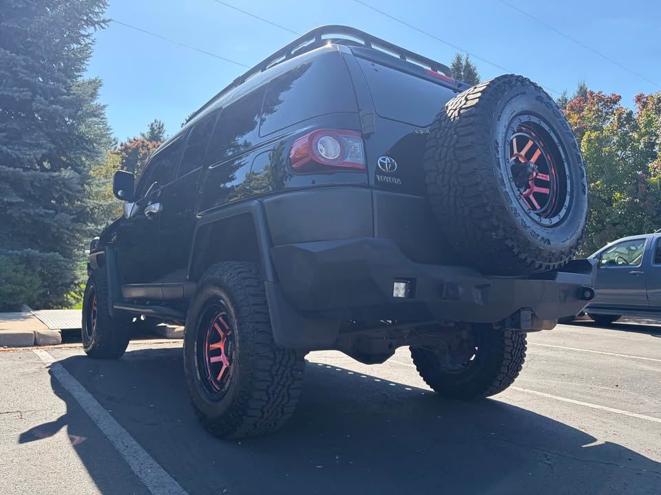 2013 Toyota FJ Cruiser · Sport Utility 2D in Fort Collins, CO (photo 9) — photo 9