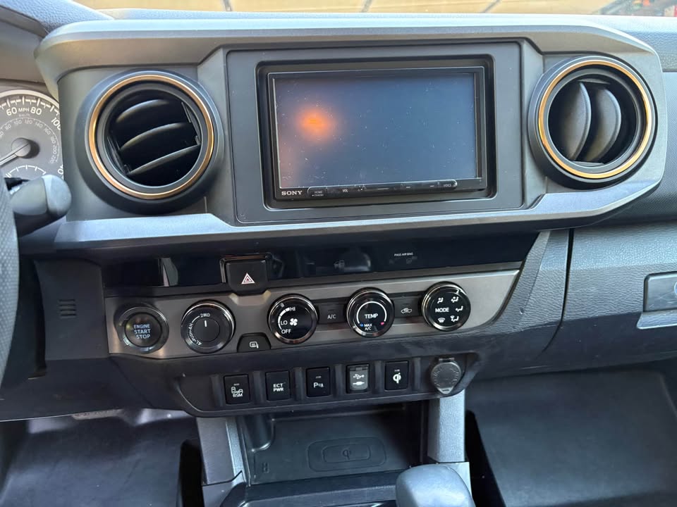 2018 Toyota Tacoma Access Cab · TRD Off-Road Pickup 4D 6 ft in Boise, ID (photo 9) — photo 9