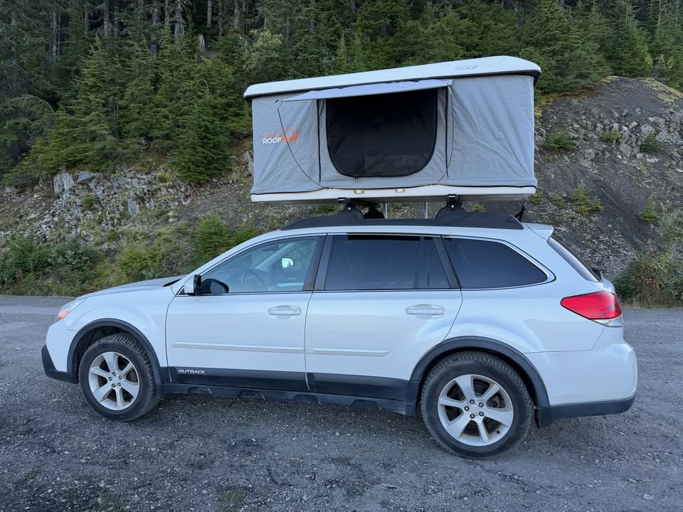 Roofnest Sparrow Hardshell Rooftop Tent – Very Good Condition in Seattle, WA (photo 9) — photo 9