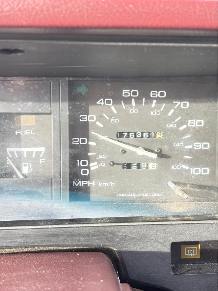 1992 Nissan Pathfinder SE 4x4 in Cedar City, UT (photo 9) — photo 9