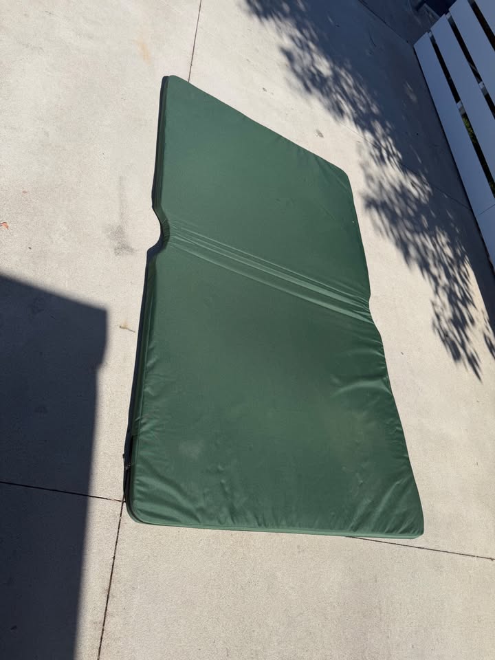 Tepui Kukenam 2 person rooftop tent in excellent condition in Costa Mesa, CA (photo 9) — photo 9