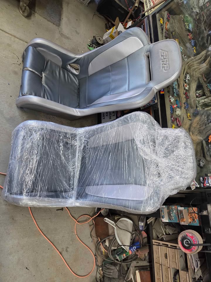 PRP seats (2) like new in Phelan, CA (photo 4) — photo 4
