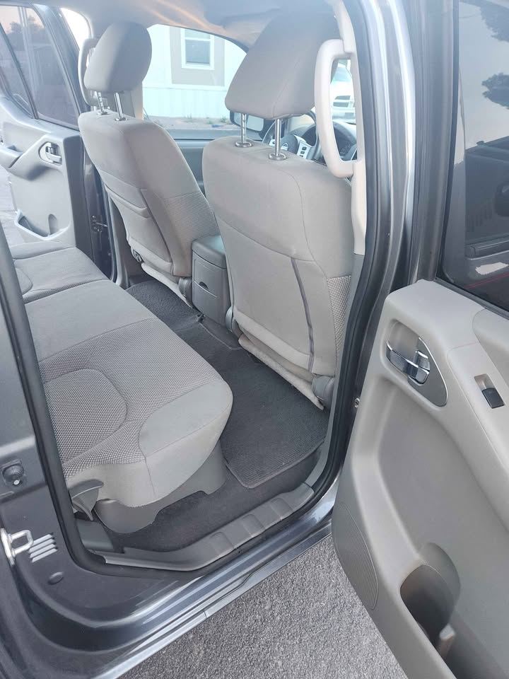 2019 Nissan Frontier Crew Cab · SV Pickup 4D 5 ft in Tucson, AZ (photo 12) — photo 12