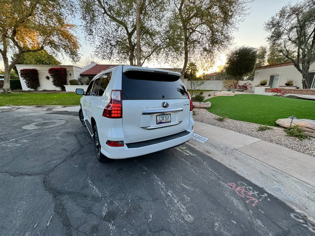 2022 Lexus gx460 — photo 3