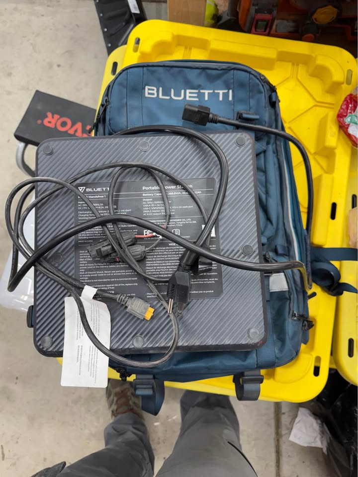 Bluetti Handsfree 1 Backpack/Powerstation in Reno, NV (photo 9) — photo 9