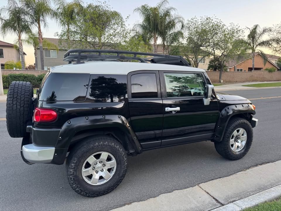 2010 Toyota FJ Cruiser · Sport Utility 2D in Temecula, CA (photo 7)