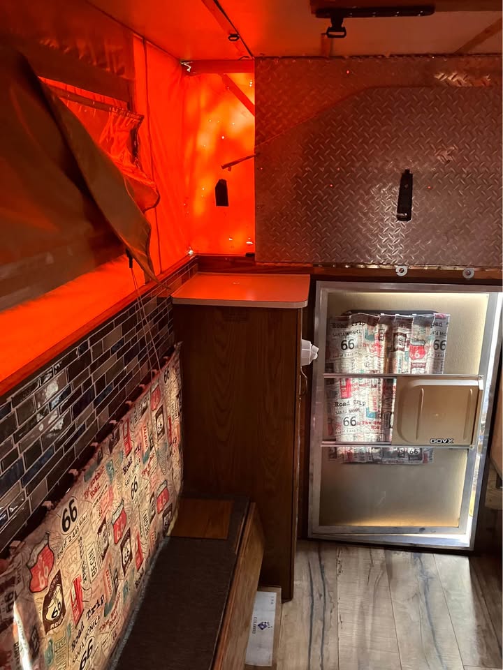 1990 Four wheel camper grand by in Brentwood, CA (photo 6) — photo 6