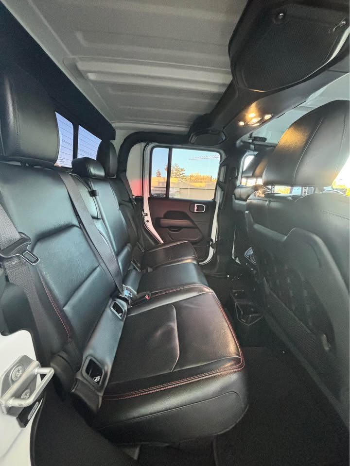 2020 Jeep Gladiator · Rubicon Pickup 4D 5 ft in Oakley, CA (photo 10) — photo 10