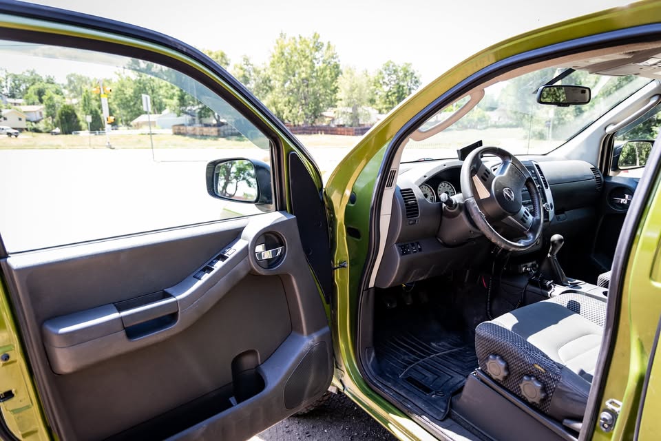 2012 Nissan xterra pro 4x manual transmission *very rare* in Arvada, CO (photo 10) — photo 10