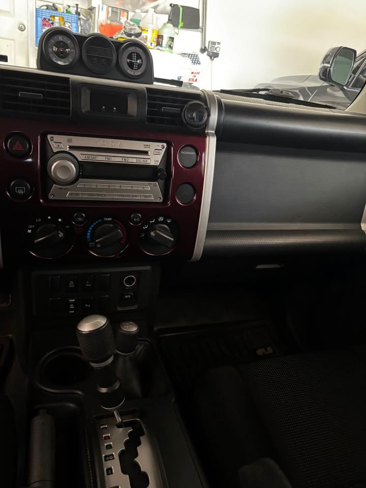 2007 Toyota FJ Cruiser · Sport Utility 2D in Taylorsville, UT (photo 9)