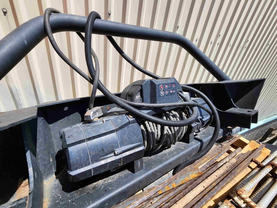 Warn Winch Make an offer in San Rafael, CA (photo 2) — photo 2