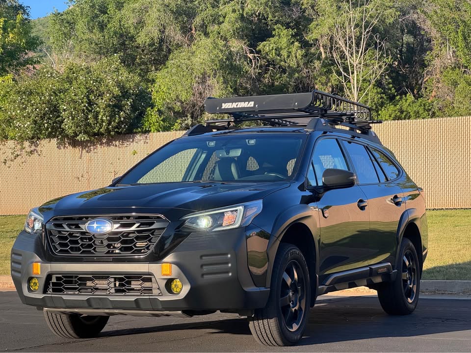 2022 Subaru Outback · Wilderness Wagon 4D — photo 3