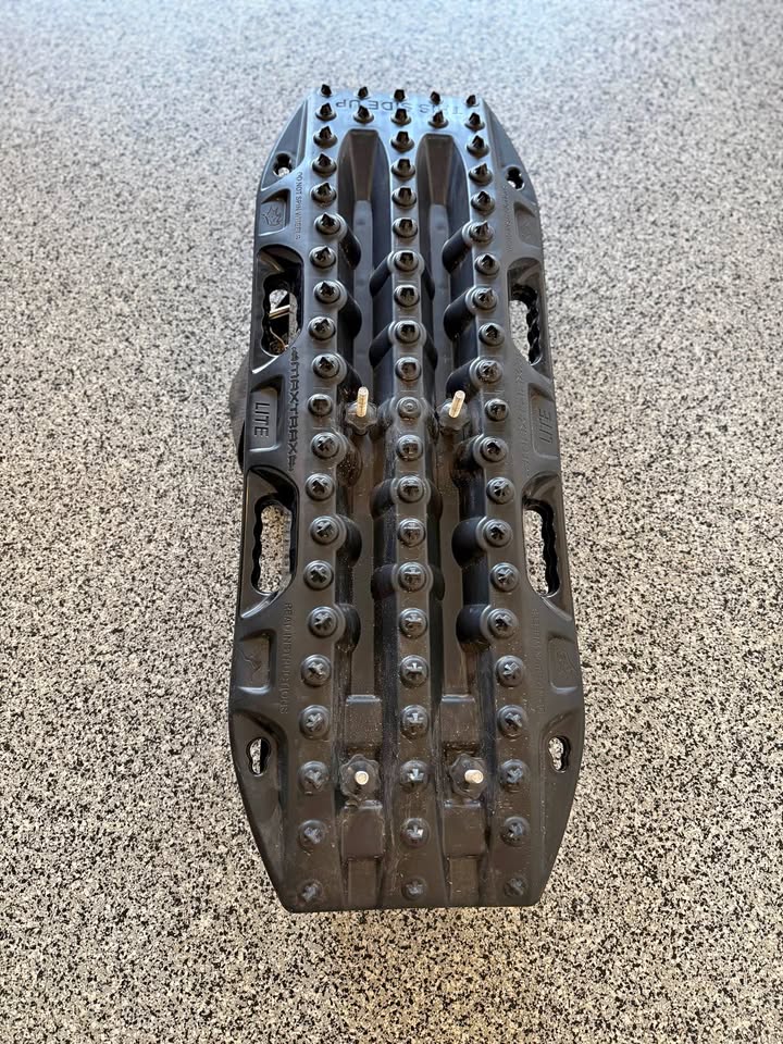 For Sale: Max Trax Lite and spare tire mount in Phoenix, AZ (photo 1) — photo 1