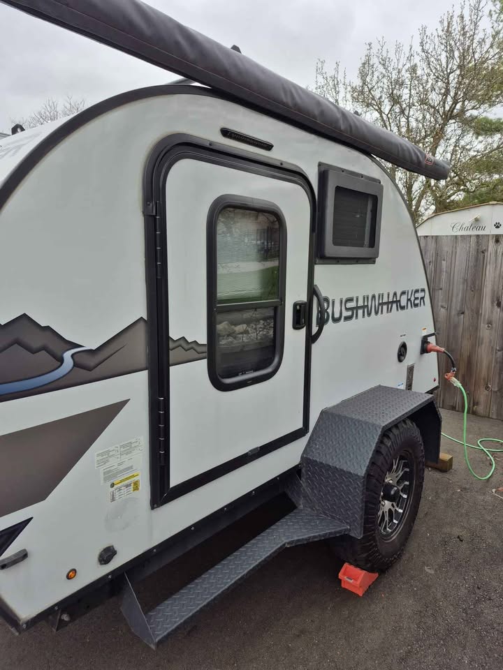 2024 Braxton Creek Bushwhacker Teardrop Trailer in Burlington, ON (photo 3)