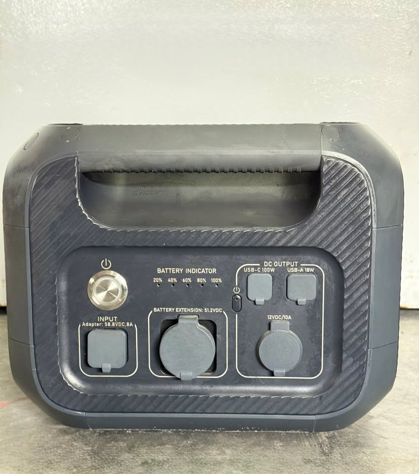 Bluetti Battery. Was $1,200 Brand New in St Ignatius, MT (photo 2)
