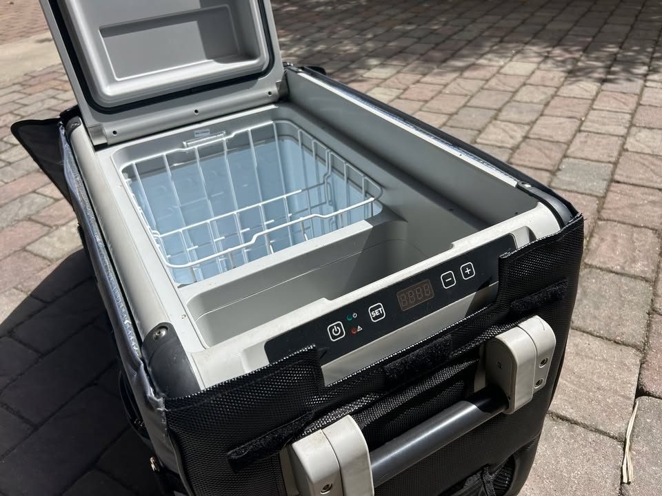 Dometic CFX40W in Emeryville, CA (photo 3) — photo 3