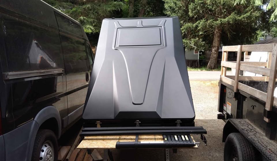 Roofnest Falcon Rooftop Tent (Gen 2) in Woodinville, WA (photo 4) — photo 4