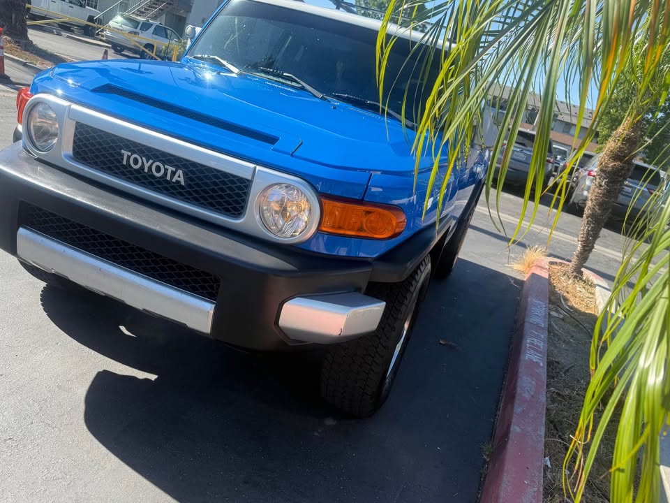 2007 Toyota FJ Cruiser · Sport Utility 2D in Garden Grove, CA (photo 2) — photo 2