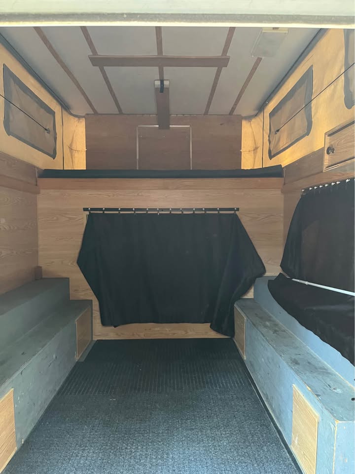 2004 Four Wheel Camper Eagle Shell in South Lake Tahoe, CA (photo 7) — photo 7