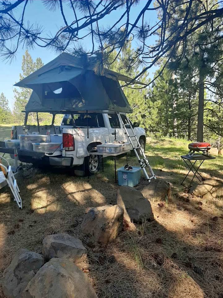 Pickup tent camper in Princeton, ID (photo 1) — photo 1