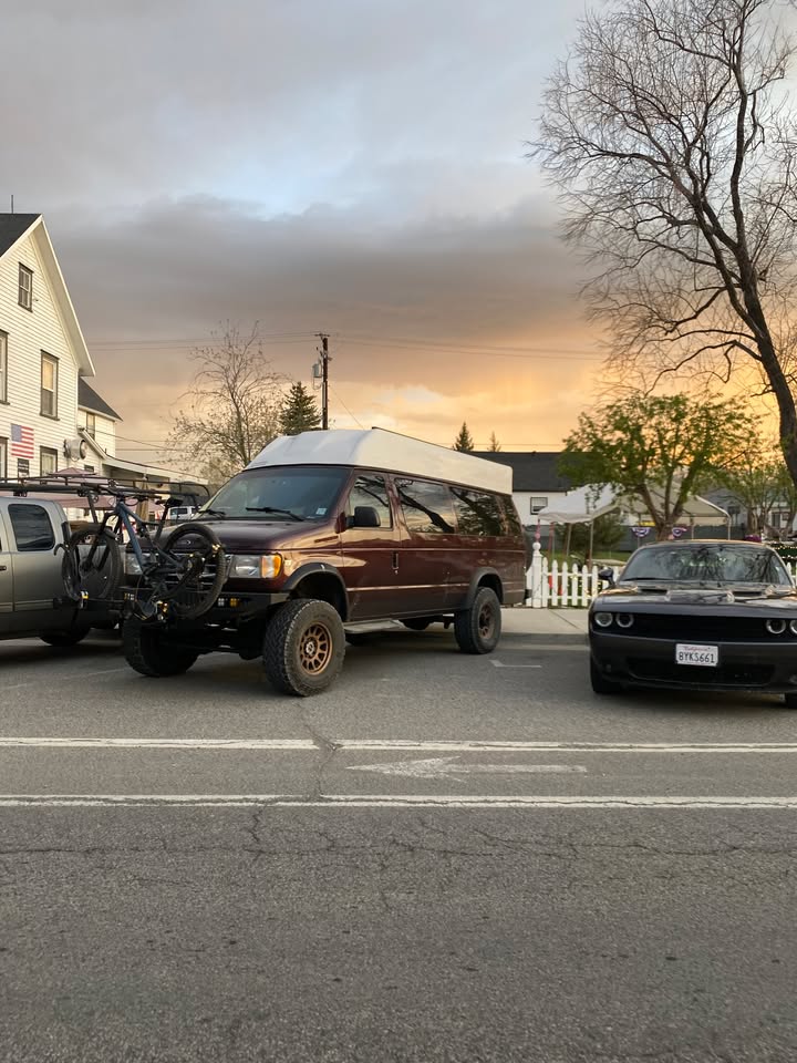 2001 Ford e350 ext body w/ 7.3l diesel, 4x4, & pop-top in San Rafael, CA (photo 7) — photo 7