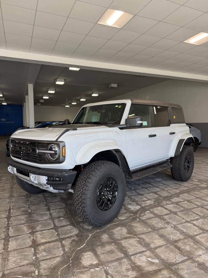 2026 Ford Bronco · RAPTOR — photo 2