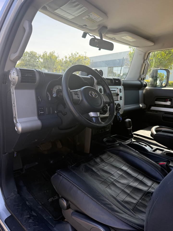 2007 Toyota FJ Cruiser · Sport Utility 2D in Bonita, CA (photo 4) — photo 4