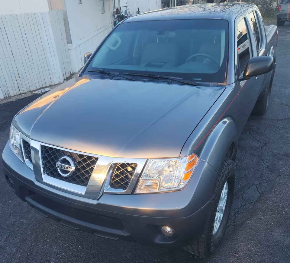 2019 Nissan Frontier Crew Cab · SV Pickup 4D 5 ft in Tucson, AZ (photo 6) — photo 6