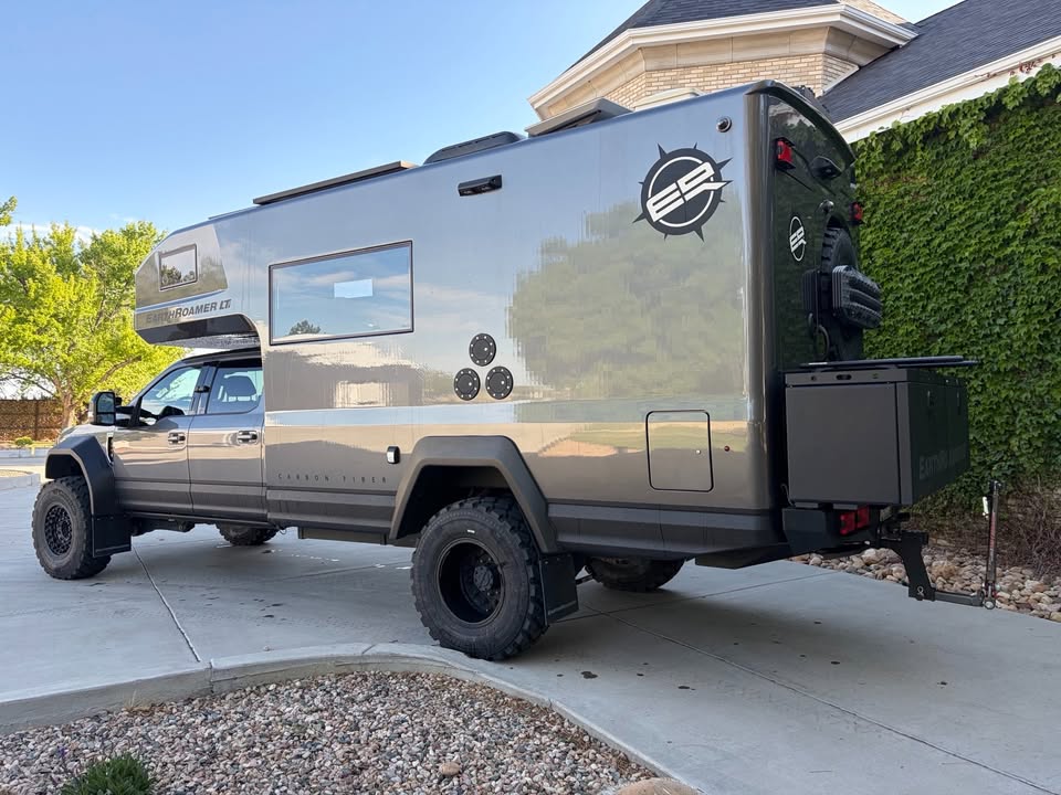 2022 Ford earthroamer lti f-550 super duty in Longmont, CO (photo 2) — photo 2