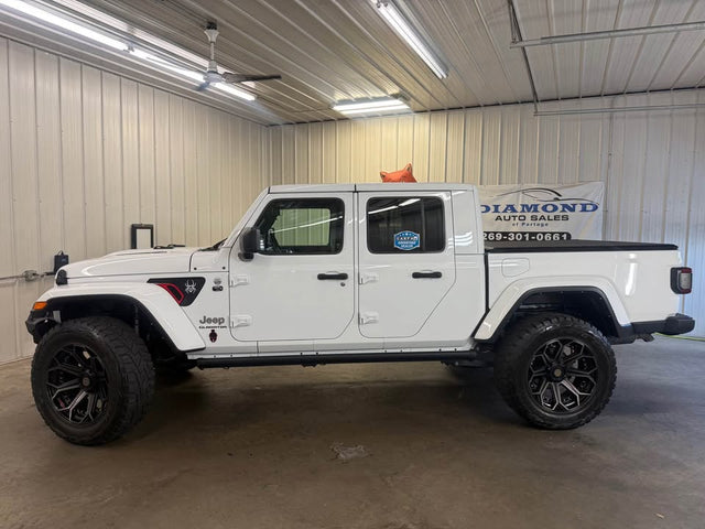2021 Jeep Gladiator · Overland Pickup 4D 5 ft — photo 3