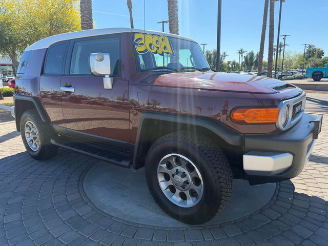 2011 Toyota FJ Cruiser · Base — photo 3