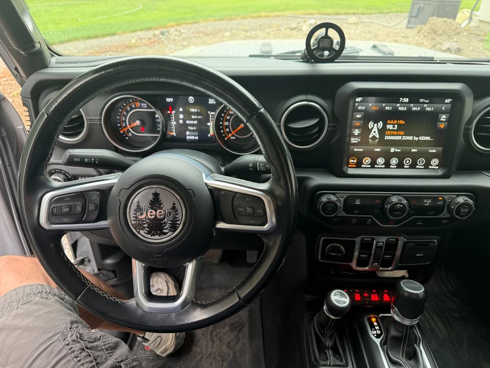 2020 Jeep Gladiator · Overland in West Richland, WA (photo 8) — photo 8