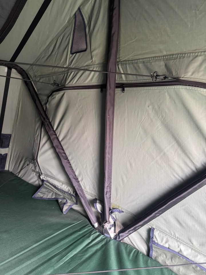 Thule Tepui ruggedized Kukenam 3 roof top tent RTT in Minden, NV (photo 5) — photo 5