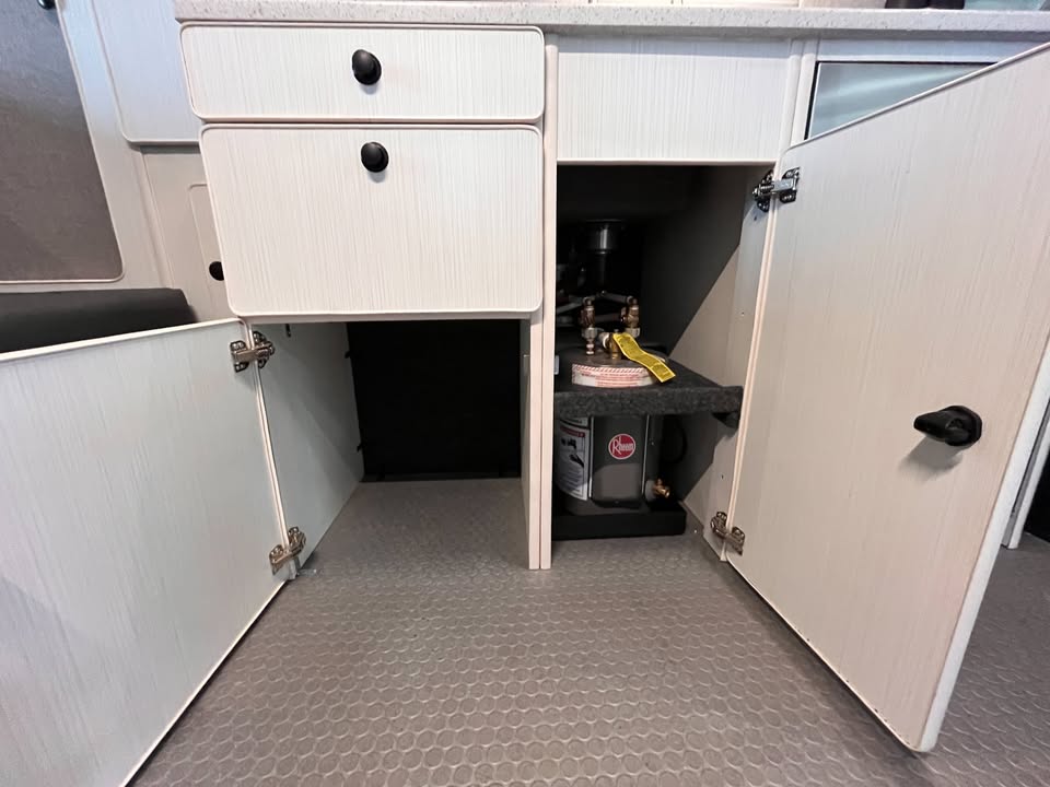 2023 Mercedes-Benz sprinter 144 sportsmobile pop top camper awd in Mesa, AZ (photo 9)