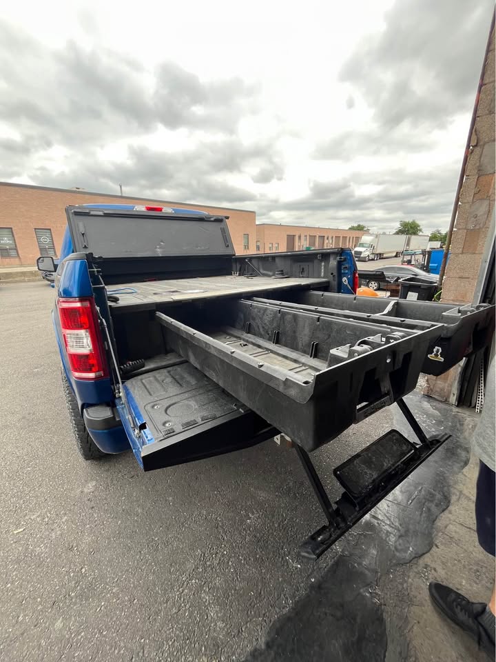 Decked drawers 5.5’ ford f150 in Brampton, ON (photo 3)