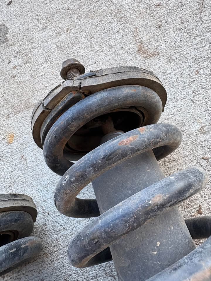 1st gen Tacoma 3rd gen 4Runner billstein 5100 in Boise, ID (photo 4) — photo 4
