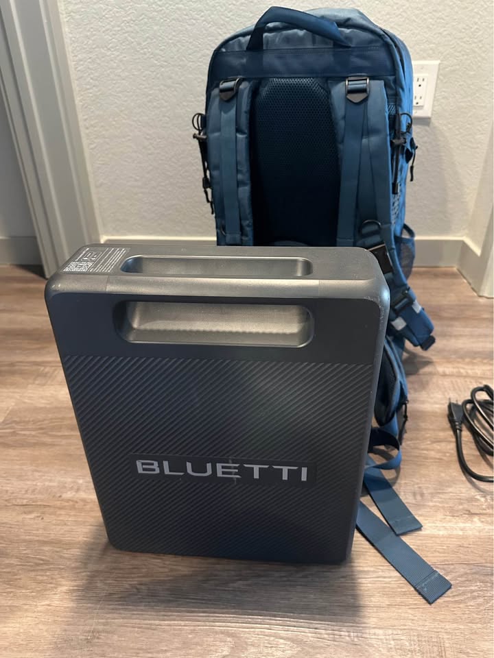 BLUETTI Handsfree 2 Camera Backpack & Power Station (60L) in Broomfield, CO (photo 5) — photo 5
